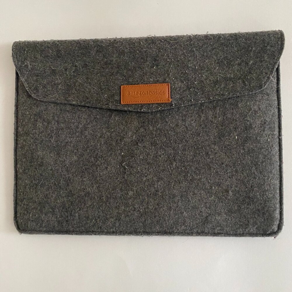 Amazon Basics Gray Felt MacBook Laptop Sleeve Case